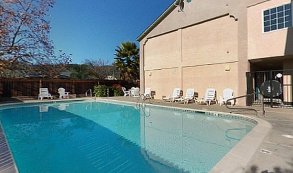 Cloverdale Wine Country Inn & Suites Luaran gambar